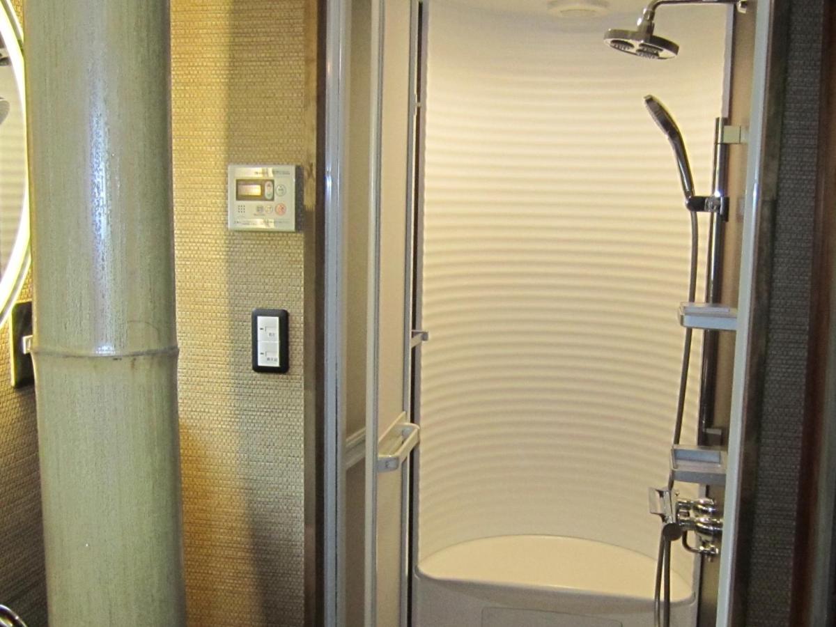 Atami Ikyuan 熱海一休庵 Hotel Exterior photo