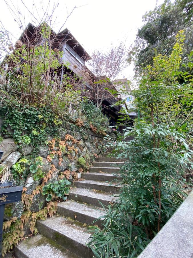 Atami Ikyuan 熱海一休庵 Hotel Exterior photo