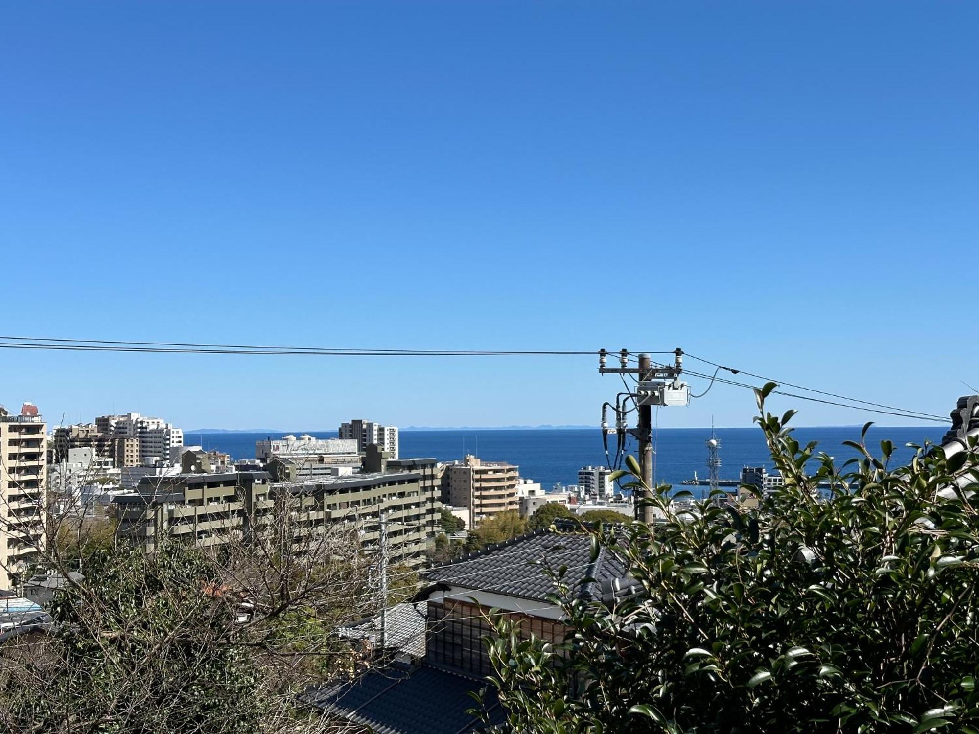 Atami Ikyuan 熱海一休庵 Hotel Exterior photo